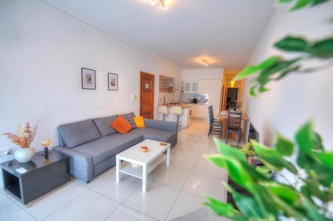 Large And Modern 2bedroom With Balcony Glub1-1 Апартаменты