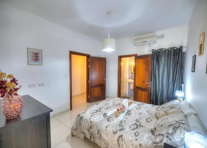 Large And Modern 2Bedroom With Balcony Glub1-1